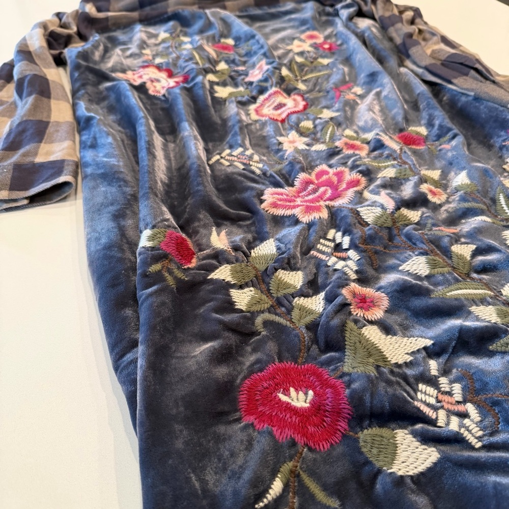 Karyn Seo Embroidered Celeste Velvet Duster Button Dress Size Large - Picture 5 of 6